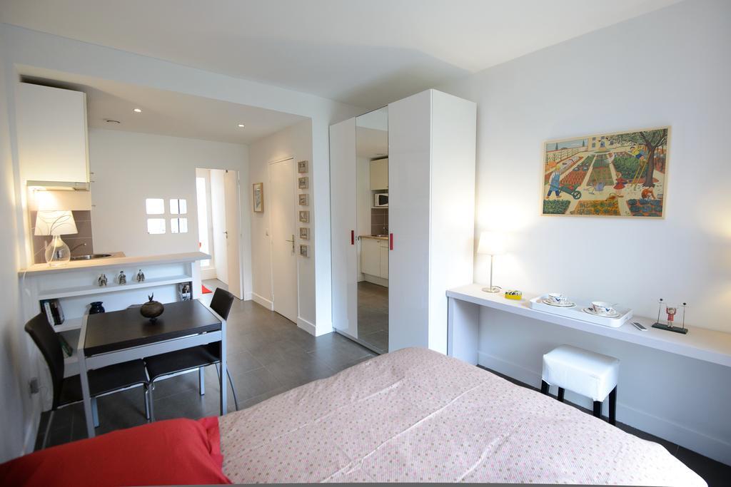 La Campagne A Paris B&B Δωμάτιο φωτογραφία